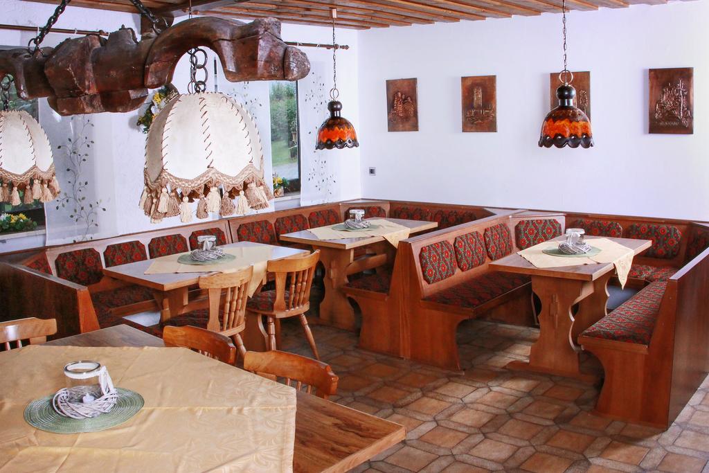 Landhaus Am Forst บาดอเล็กซานเดอร์สบาด ภายนอก รูปภาพ